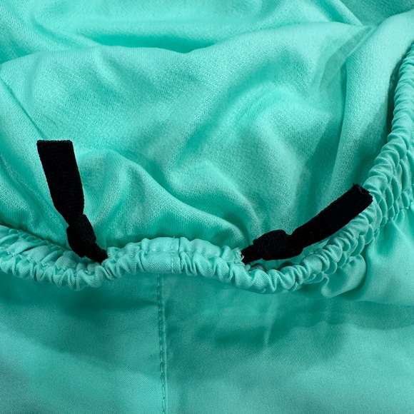 EUC Nike Women's Teal Running Athletic Shorts Size L - Picture 4 of 6